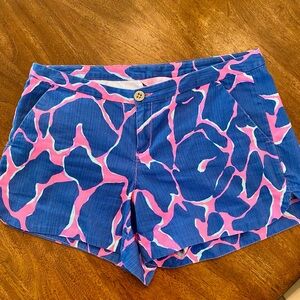 Lilly Pulitzer Adie Shorts in Blue Tiki Pink size 2